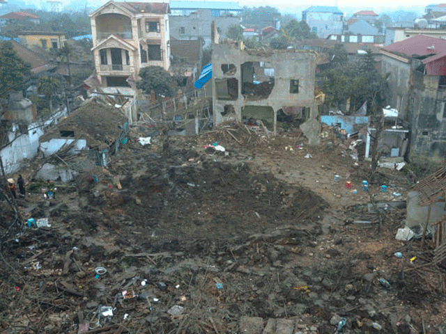 Trở về sau vụ nổ ở Bắc Ninh, người dân bần thần nhìn xóm làng "nát vụn”