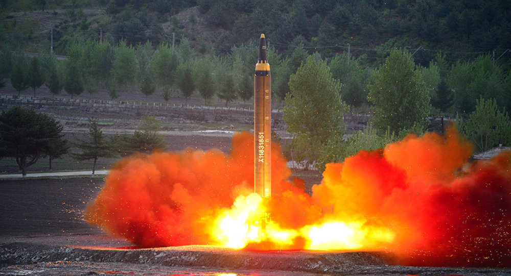 Tên lửa đạn đạo Triều Tiên phát nổ, rơi xuống TP 200.000 người? - 1