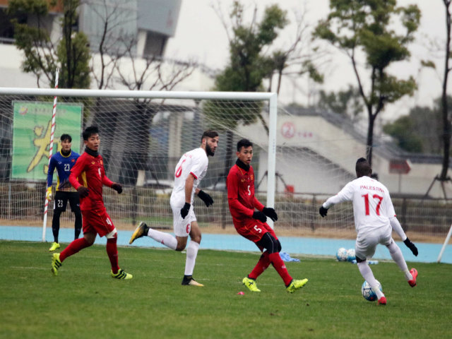 U23 Việt Nam - U23 Palestine: “Vai phụ” tỏa sáng, kịch chiến trong mưa