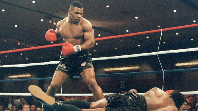 &#34;Quái thú&#34; boxing 2m13, 145 kg: 2 lần khiến Mike Tyson chạy &#34;mất dép&#34; - 2