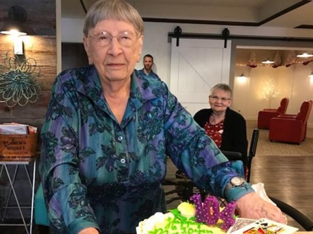 Sốc với bí kíp sống lâu của bà cụ Mỹ 104 tuổi