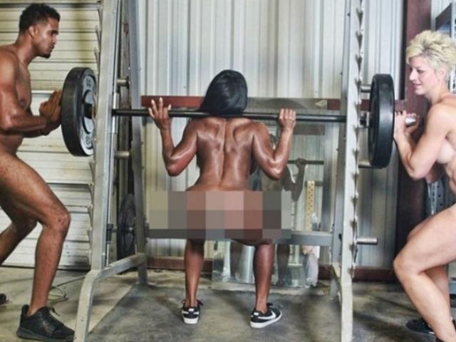 Nam nữ tập gym không quần áo ”cấm nhìn, cấm nhầm”: Chơi trội nhất thế giới