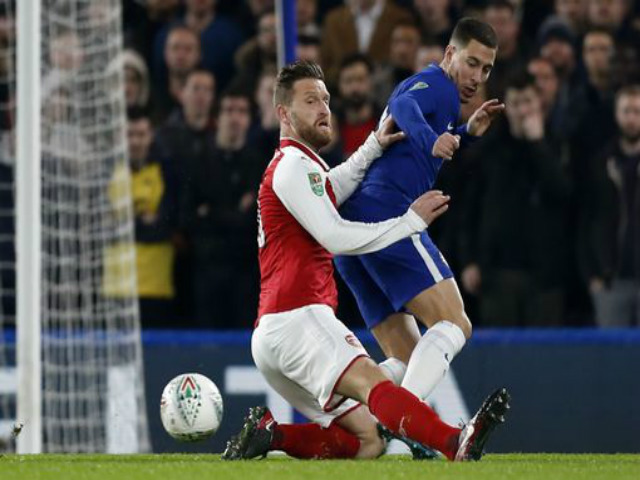 Chelsea - Arsenal: Bắn phá dữ dội, khung thành rung chuyển