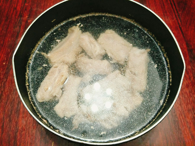 Sườn rim mật ong sánh vàng, thơm ngon khiến chồng con gắp lia lịa - 5