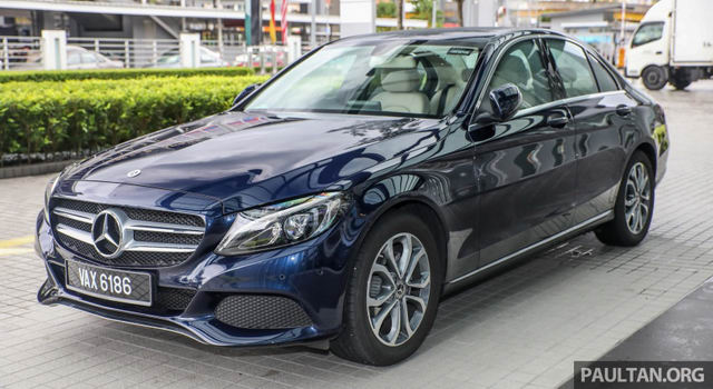 Mercedes-Benz C180 Avantgarde giá 1,3 tỷ đồng - 1