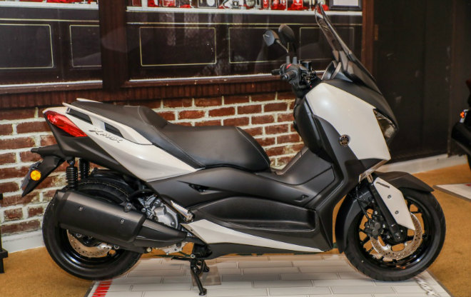 Cận cảnh 2018 Yamaha X-Max 250 dành cho Đông Nam Á - 11