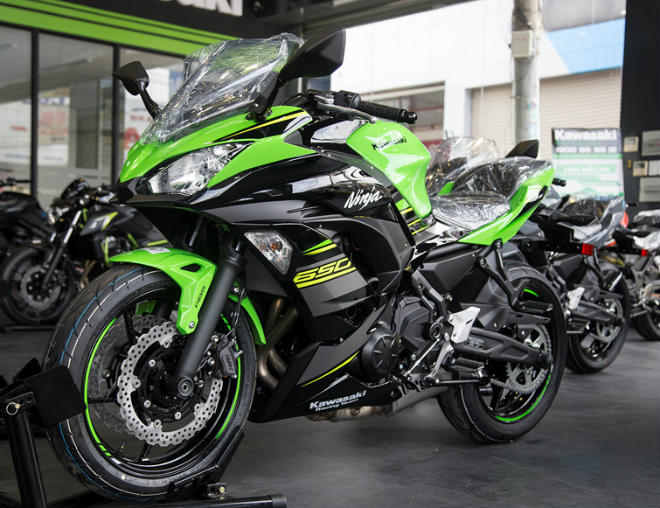 Kawasaki Ninja 650 màu mới, rẻ hơn 38 triệu đồng ở Việt Nam - 2