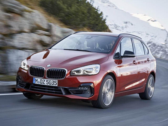 BMW 2-Series Tourer 2018 có giá từ 800 triệu đồng - 1