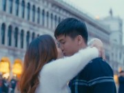 Ca nhạc - MTV - Tình trẻ thấy bình yên khi hôn Ngọc Anh ở Venice