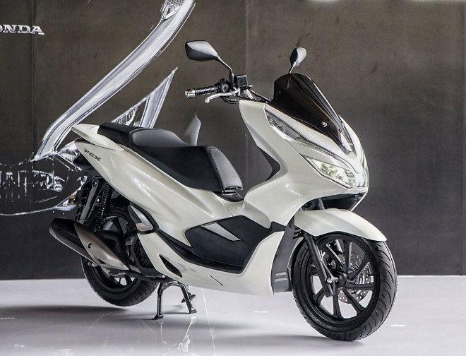 Quên Honda SH 125 đi, chọn ngay 2018 Honda PCX 125? - 2