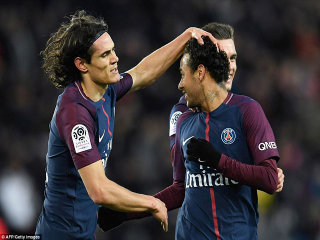 Neymar tham lam “cướp” penalty, phá cột mốc vĩ đại Cavani, CĐV PSG la ó