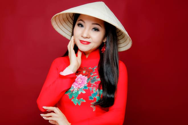 Giọng ca chuyên ca khúc về chiến sĩ bất ngờ ra album bolero - 1