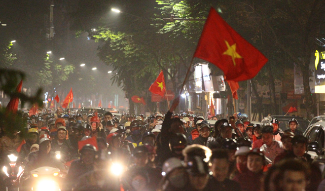1001 kiểu ăn mừng kì tích chưa từng có trong lịch sử bóng đá Việt Nam - 1