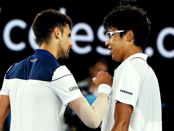 Cú sốc Australian Open: Hyeon Chung hạ Djokovic, báo Hàn &#34;nổ&#34; giòn giã - 1