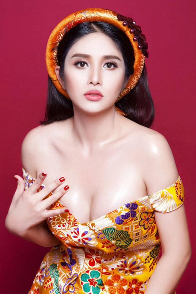 Người đẹp Thảo Trang nhận được sự bảo vệ của chồng cũ Phan Thanh Bình trước nghi vấn cô ngoại tình.