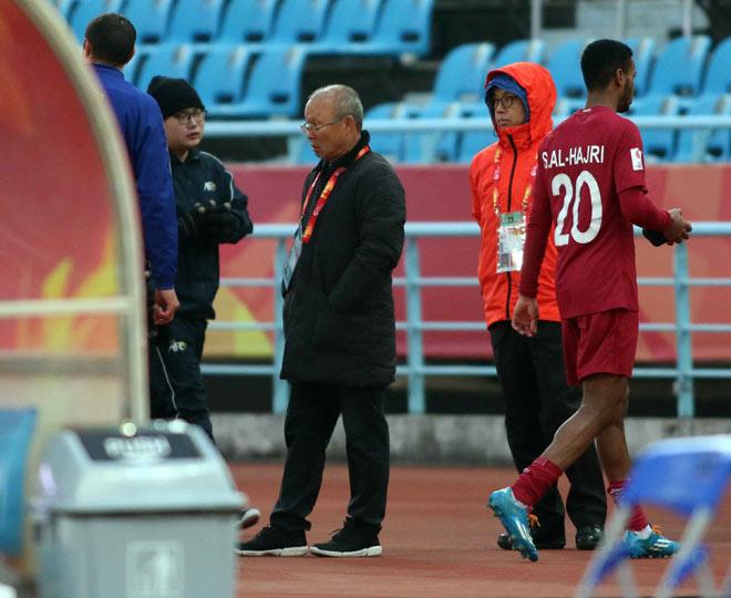 HLV Park Hang Seo làm gì trọng tài vì U23 Việt Nam nhận penalty? - 9