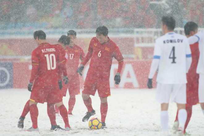 U23 Việt Nam hụt Vàng: Triệu fan bức xúc, phản đối đá trời tuyết - 1