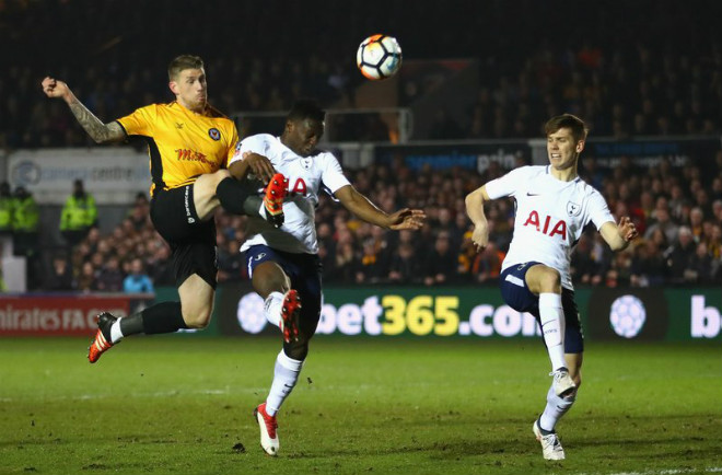 Newport County - Tottenham: Người hùng tỏa sáng, định đoạt phút 82 - 1