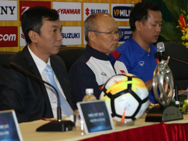 HLV Park Hang Seo họp báo 29/1: Mục tiêu vô địch AFF cup, mách nước VFF