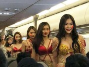 Bóng đá - Màn diễn bikini phản cảm đón U23 VN lên loạt báo nước ngoài