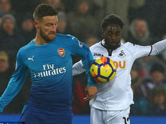 Swansea - Arsenal: Sai lầm chết người, ”thảm họa” ngày ra mắt