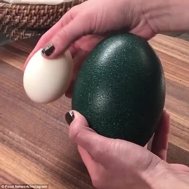 Quả trứng kỳ lạ thu hút 13 triệu lượt xem trên Instagram - 1