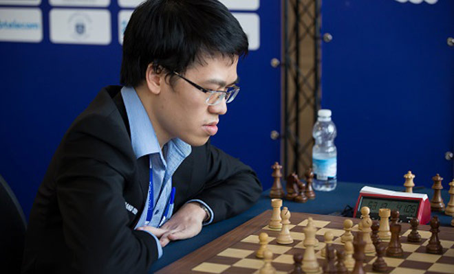 Vỡ òa cờ vua thế giới: Quang Liêm giăng bẫy hạ cao thủ, top đầu bảng xếp hạng - 1