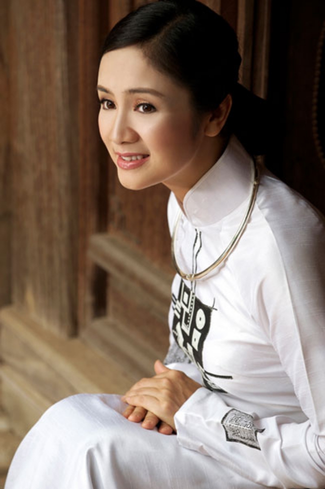 Gần đây nhất, nghệ sĩ Thu Hà tham gia vào bộ phim truyền hình Khúc hát mặt trời, bên cạnh diễn viên trẻ Nhã Phương.