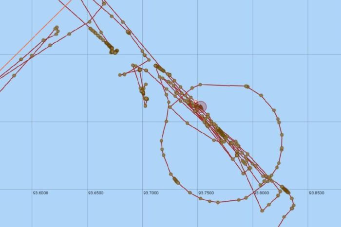 Vệt di chuyển đáng ngờ của tàu tìm kiếm MH370 “mất tích bí ẩn” - 2