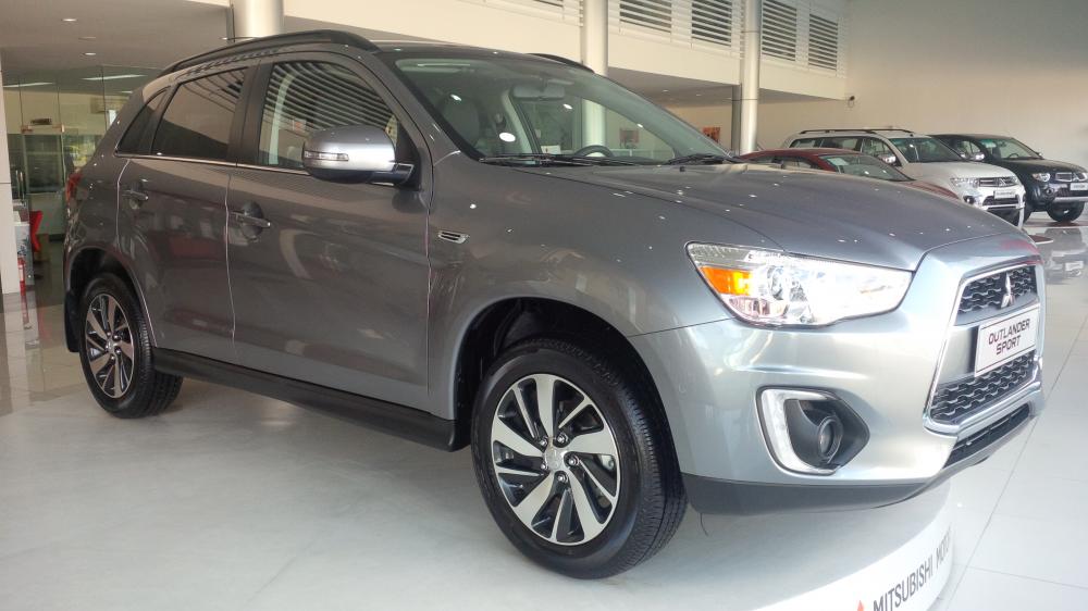 Ế thảm, Mitsubishi &#34;khai tử&#34; Outlander Sport tại Việt Nam - 3