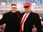 Thế giới - Bất ngờ, ông “Kim Jong-un và Donald Trump” cùng selfie tại Hàn Quốc