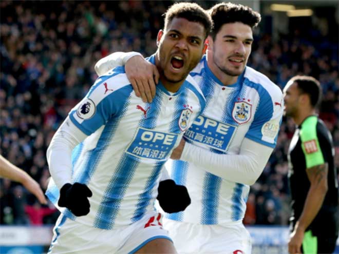 Huddersfield - Bournemouth: Đại tiệc 5 bàn - 1