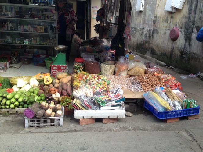 Bánh kẹo, mứt tết &#39;ba không&#39; đổ bộ chợ Sài Gòn - 9