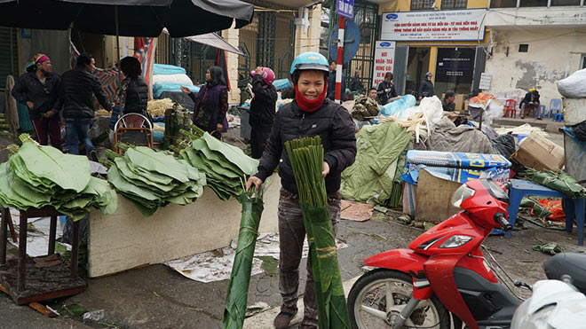 Chợ lá dong giữa lòng Hà Nội nhộn nhịp ngày giáp Tết - 2