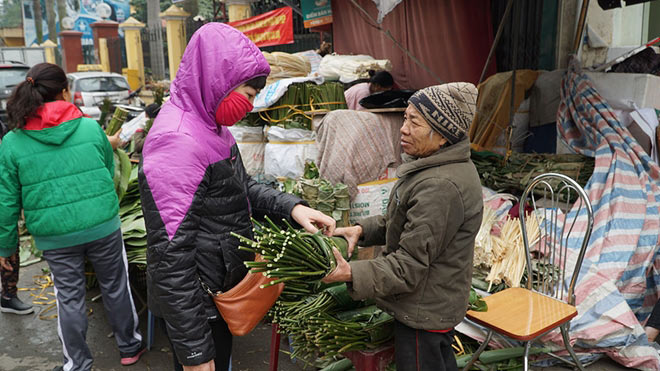 Chợ lá dong giữa lòng Hà Nội nhộn nhịp ngày giáp Tết - 6