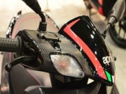 Thế giới xe - Aprilia SR150 bản đặc biệt, bọc sợi carbon quá đẹp