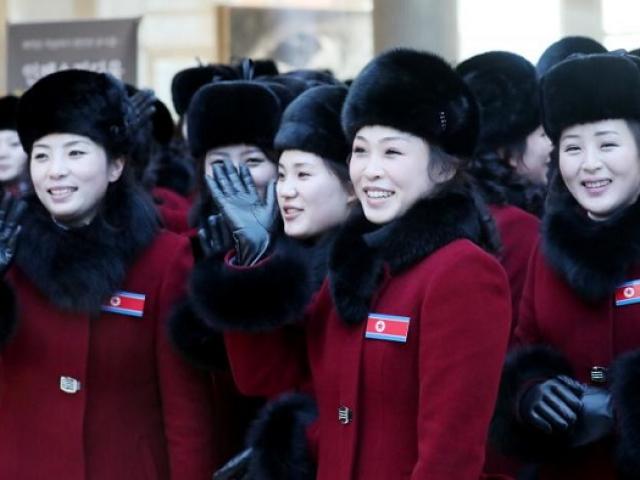 Ngắm vẻ đẹp đoàn mỹ nữ Triều Tiên đang ”đại náo” Hàn Quốc