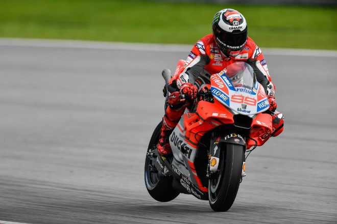 MotoGP, đợt test Malaysia: Các “ông lớn” chia sẻ ngôi đầu, Lorenzo tạo cột mốc mới - 4