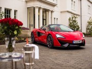 Tư vấn - McLaren 570S đổi màu mới kỷ niệm Valentine