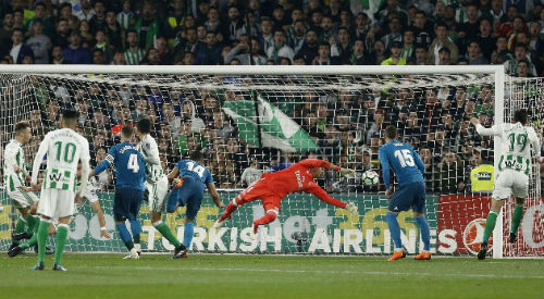 Chi tiết Real Betis - Real Madrid: Benzema thay Ronaldo khóa sổ (KT) - 7