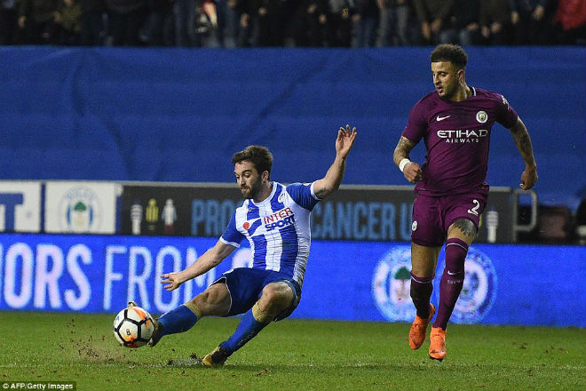 Wigan - Man City: Bước ngoặt thẻ đỏ, cú sốc lịch sử - 1