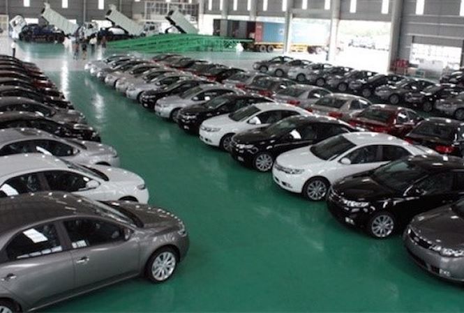 Siết kiểm tra trị giá ô tô nhập khẩu - 1