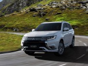 Tư vấn - Mitsubishi nâng cấp cho Outlander PHEV với phiên bản 2019