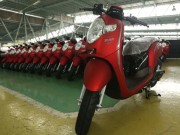 Thế giới xe - Honda Scoopy 2018: Đồ họa mới, màu sắc mới, giá cả phải chăng