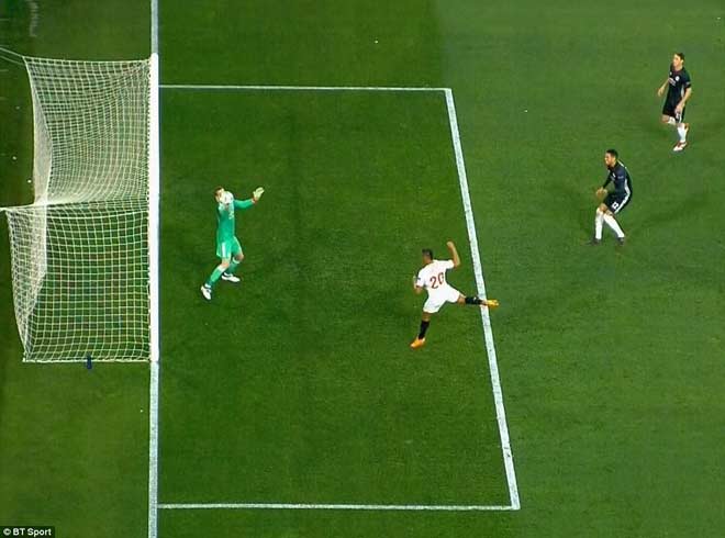 De Gea hóa &#34;Thánh&#34;, gánh MU: Đối thủ vỗ tay nể phục - 8