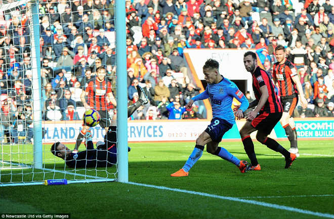 Bournemouth - Newcastle: Rượt đuổi nghẹt thở, phút 89 định đoạt - 1