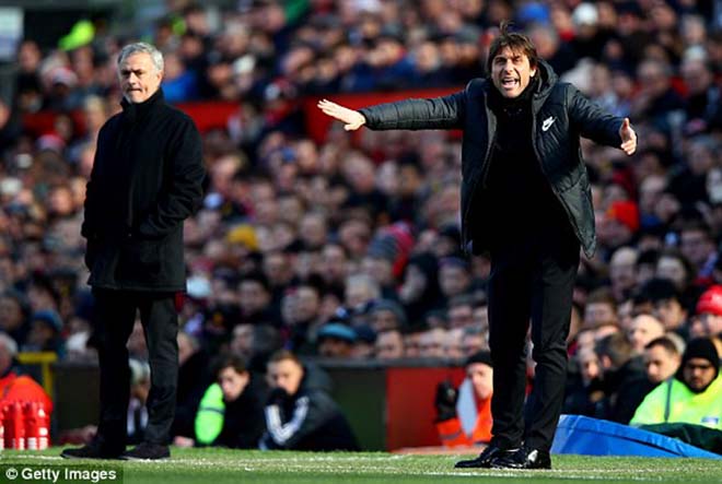 Đại chiến MU - Chelsea: Mourinho tươi &#34;hết cỡ&#34;, tay bắt mặt mừng đón Conte - 2