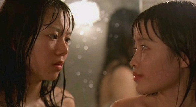 Đạo diễn chuyên gây sốc Kim Ki Duk của Hàn Quốc gây chú ý với bộ phim có nhiều cảnh sex trần trụi ra mắt tại LHP Berlin năm nay. Ông còn được khán giả nhớ đến với nhiều phim 18+ gây sốc không kém. Một trong số đó phải nhắc đến bộ phim Samaritan Girl.