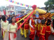 Tin tức du lịch - Hải Phòng: Độc đáo lễ hội rước cá Sủ vàng 3 năm mới có 1 lần