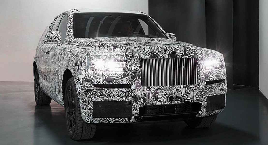 Siêu SUV Rolls-Royce Cullinan có thêm 2 ghế sau khoang hành lý - 2